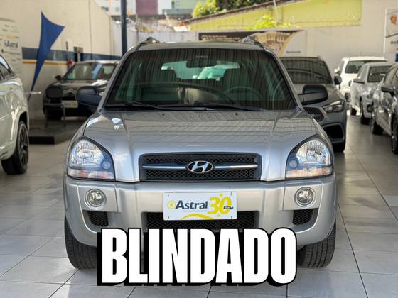 HYUNDAI TUCSON 2.0 MPFI GL 16V 142CV 2WD GASOLINA 4P AUTOMÁTICO